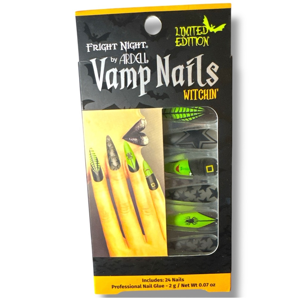Ardell Fright Night Witchin' Vamp Nails - Green and Black